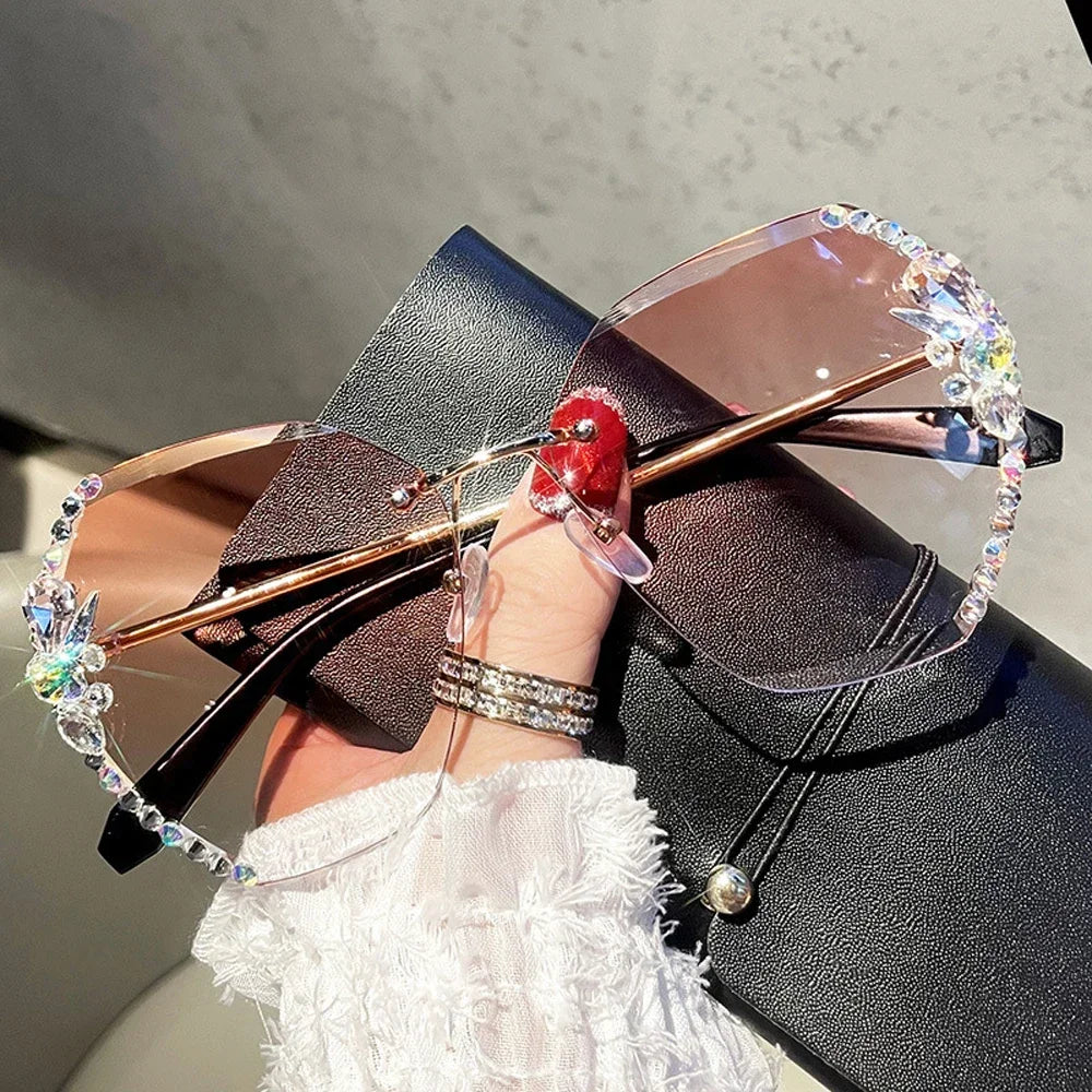 2025 Luxury Brand Design Vintage Women Fashion Rimless Rhinestone Sunglasses 