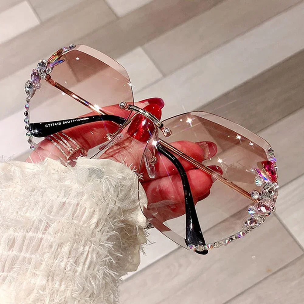 2025 Luxury Brand Design Vintage Women Fashion Rimless Rhinestone Sunglasses 