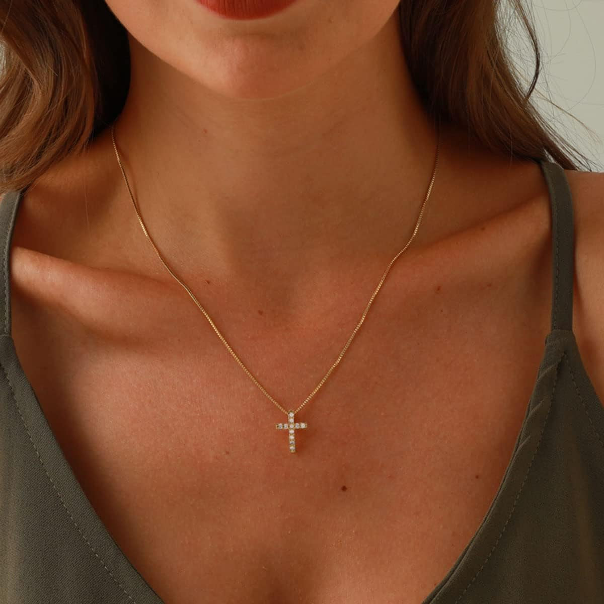  Diamond Cross Pendant Dainty Cross Necklace for Women